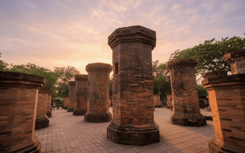 Mandapa’s brick columns support wooden platforms for vibrant dances and rituals performed before entering the temple